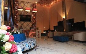 Pristine Hotel, Varanasi